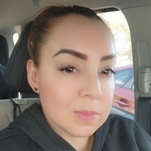 Meet your Posher, Marcela